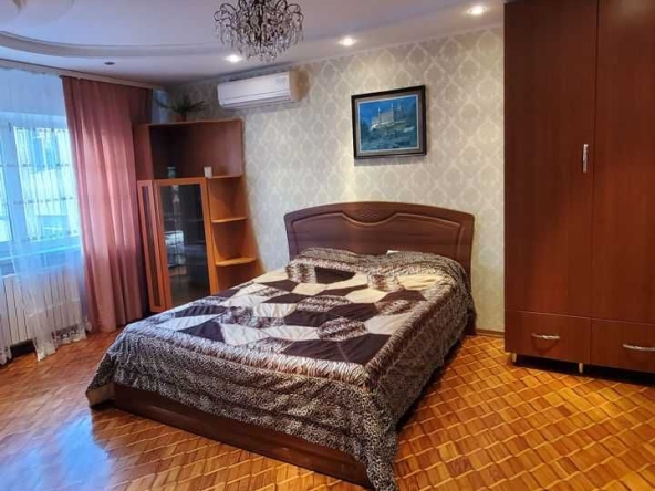 Дава се под наем Двустаен апартамент в София, Гоце Делчев - 45 кв.м за 375 € - Снимка #1