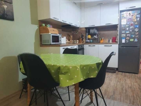 Дава се под наем Двустаен апартамент в София, Кръстова вада - 60 кв.м за 714 € - Снимка #1