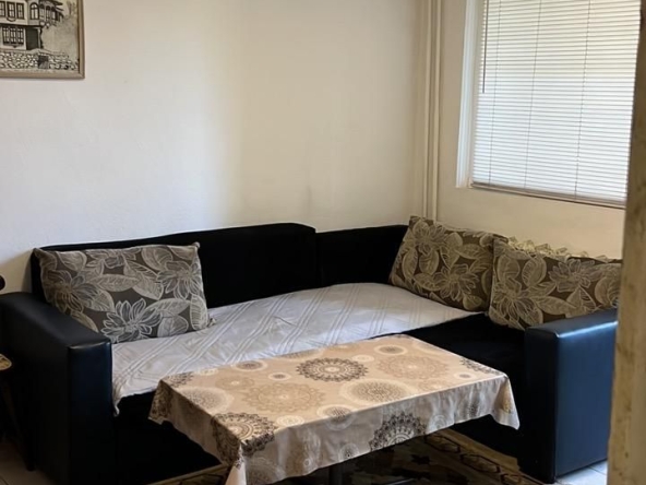 Дава се под наем Двустаен апартамент в Пловдив, Мараша - 103 кв.м за 382.5 € - Снимка #1