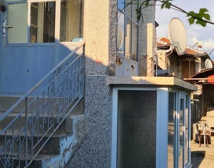 Къща в с. Болярци, Област Пловдив - 508 кв.м за 188 €/кв.м - Снимка #1