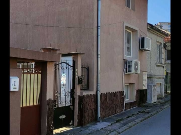 Къща в Варна, Трошево - 180 кв.м за 1945 €/кв.м - Снимка #1