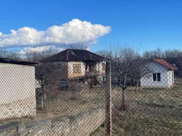 Къща в Кюстендил, Изток - 100 кв.м за 383 €/кв.м - Снимка #1