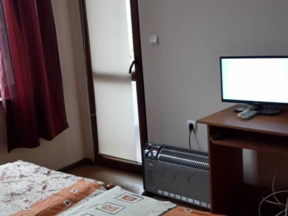 Дава се под наем Двустаен апартамент в Бургас, Център - 70 кв.м за 350 € - Снимка #1