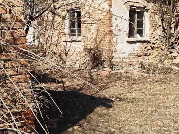 Къща в с. Дивотино, Област Перник - 50 кв.м за 600 €/кв.м - Снимка #1