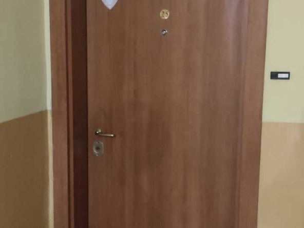 Дава се под наем Тристаен апартамент в Пловдив, Кършияка - 102 кв.м за 600 € - Снимка #1