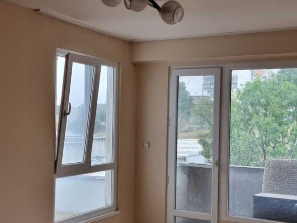 Двустаен апартамент в Разград, Орел - 77 кв.м за 861 €/кв.м - Снимка #1