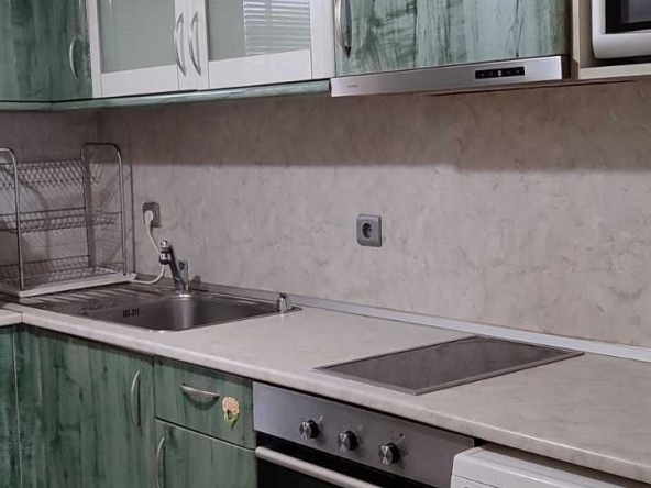 Дава се под наем Тристаен апартамент в Пловдив, Център - 65 кв.м за 375 € - Снимка #1