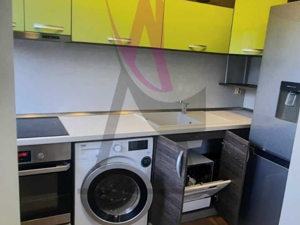 Дава се под наем Тристаен апартамент в Варна, Спортна зала - 90 кв.м за 685 € - Снимка #1