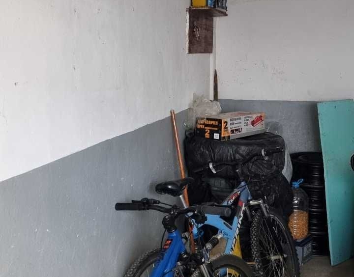 Гараж / Паркомясто в Разград, Център - 18 кв.м за 1134 €/кв.м - Снимка #1