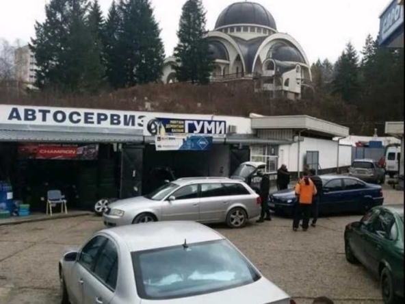 Дава се под наем Промишлена сграда в Смолян, Нов център - 40 кв.м за 331.5 € - Снимка #1
