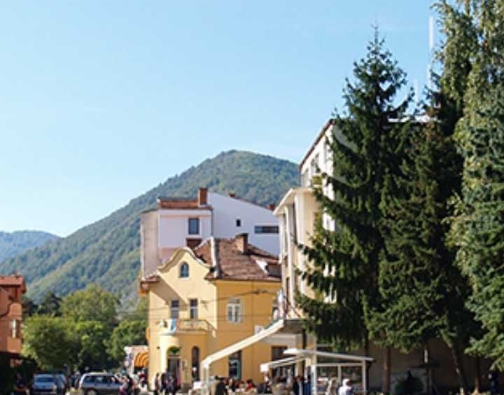 Парцел в Етрополе - 2300 кв.м за 11 €/кв.м - Снимка #1