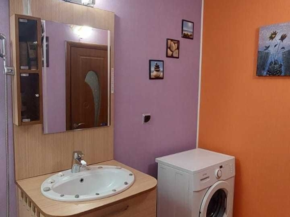 Дава се под наем Тристаен апартамент в Ямбол, Аврен - 76 кв.м за 98940 € - Снимка #1