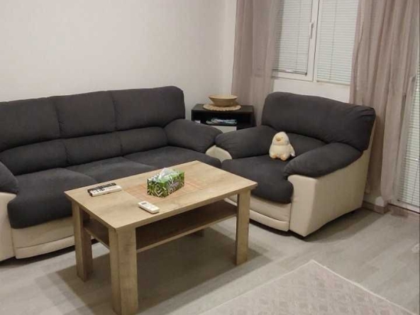 Дава се под наем Тристаен апартамент в Пловдив, Каменица 1 - 60 кв.м за 375 € - Снимка #1