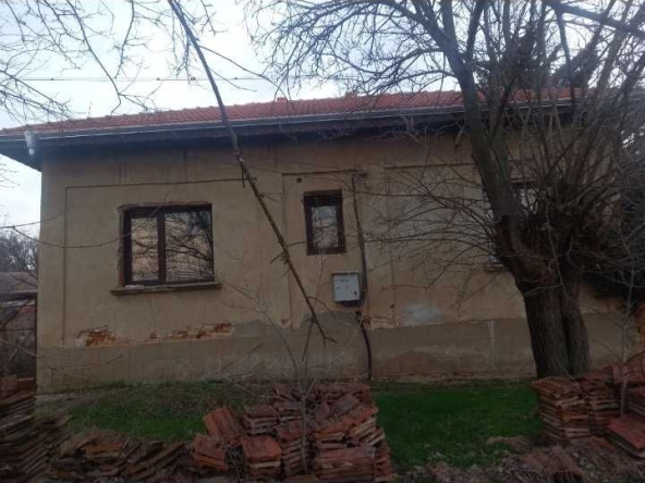 Къща в с. Подем, Област Плевен - 70 кв.м за 438 €/кв.м - Снимка #1