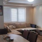 Дава се под наем Тристаен апартамент в Бургас, Меден рудник - зона А - 100 кв.м за 350 € - Снимка #1