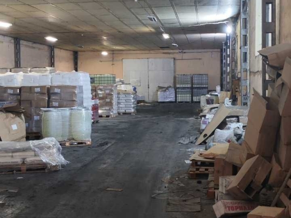 Дава се под наем Склад в Пловдив, Индустриална зона - Север - 900 кв.м за 2700 € - Снимка #1