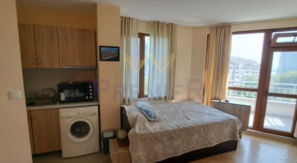 Едностаен апартамент в Бургас, Лазур - 30 кв.м за 2634 €/кв.м - Снимка #1