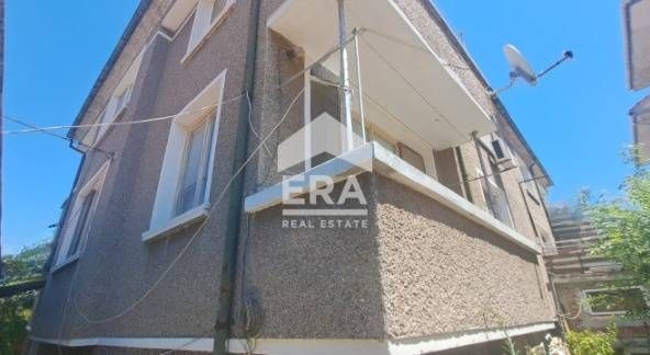 Етаж от къща в Поморие - 119 кв.м за 916 €/кв.м - Снимка #1