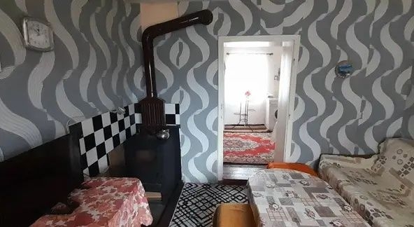 Къща в Казанлък - 1111 кв.м за 35 €/кв.м - Снимка #1