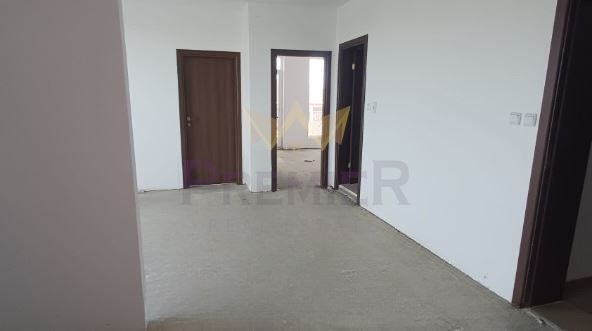 Тристаен апартамент в к.к. Слънчев бряг - 79 кв.м за 392 €/кв.м - Снимка #1
