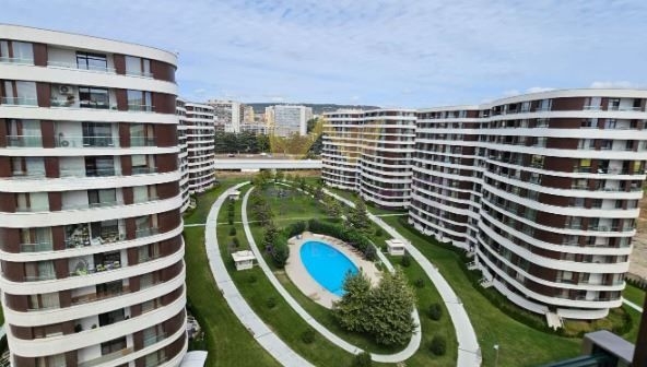 Тристаен апартамент в Варна, Трошево - 115 кв.м за 2073 €/кв.м - Снимка #1