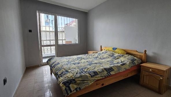 Дава се под наем Тристаен апартамент в Пловдив, Кършияка - 90 кв.м за 409 € - Снимка #1