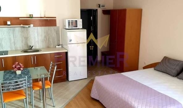 Ателие в к.к. Слънчев бряг - 40 кв.м за 1300 €/кв.м - Снимка #1