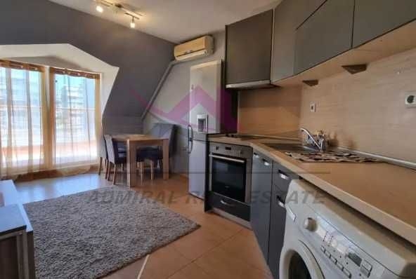 Дава се под наем Тристаен апартамент в Варна, Базар Левски - 70 кв.м за 475 € - Снимка #1