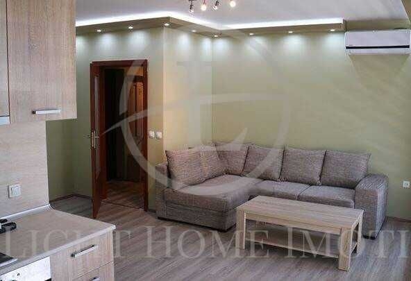 Двустаен апартамент в Пловдив, Кършияка - 68 кв.м за 2325 €/кв.м - Снимка #1