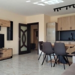 Дава се под наем Тристаен апартамент в Пловдив, Южен - 97 кв.м за 765 € - Снимка #1