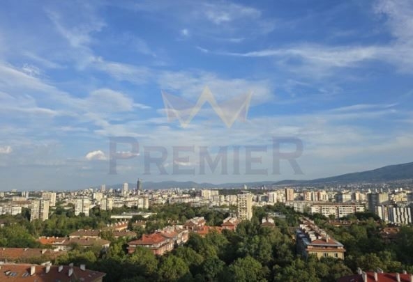 Тристаен апартамент в София, Лагера - 110 кв.м за 1368 €/кв.м - Снимка #1