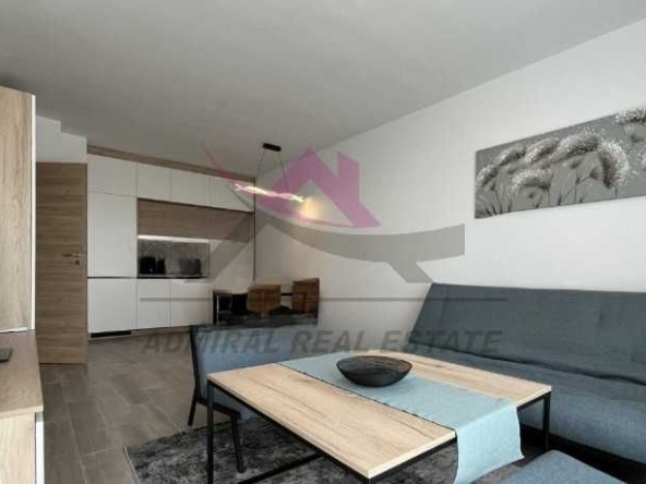 Дава се под наем Двустаен апартамент в к.к. Св.Св. Константин и Елена - 55 кв.м за 950 € - Снимка #1