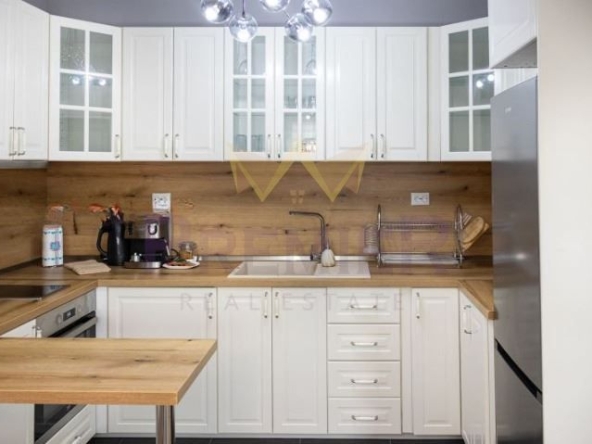 Дава се под наем Двустаен апартамент в Варна, Чайка - 73 кв.м за 800 € - Снимка #1