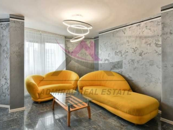 Дава се под наем Четиристаен апартамент в Варна, Център - 180 кв.м за 1296.42 € - Снимка #1