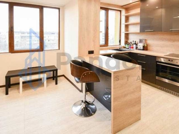 Дава се под наем Двустаен апартамент в София, Изток - 60 кв.м за 460 € - Снимка #1