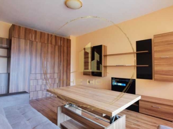 Дава се под наем Двустаен апартамент в Варна, Възраждане 1 - 50 кв.м за 350 € - Снимка #1