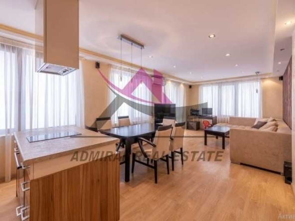 Дава се под наем Тристаен апартамент в к.к. Св.Св. Константин и Елена - 102 кв.м за 800 € - Снимка #1