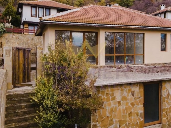 Къща в с. Горица, Област Бургас - 114 кв.м за 515 €/кв.м - Снимка #1