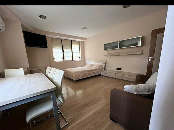 Дава се под наем Едностаен апартамент в Стара Загора, Била - 45 кв.м за 270 € - Снимка #1