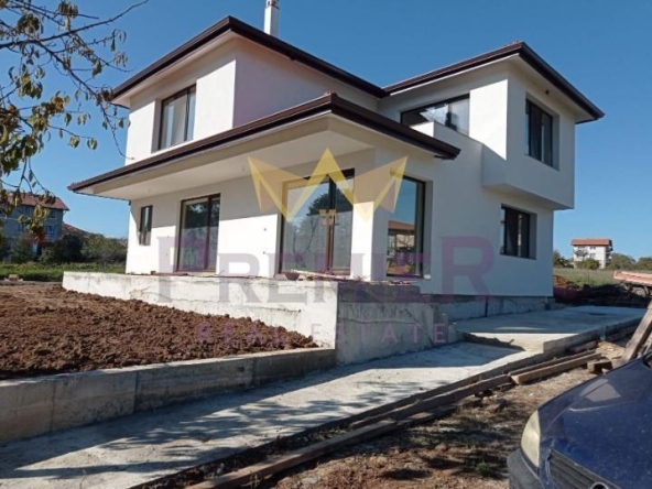 Къща в с. Шкорпиловци, Област Варна - 200 кв.м за 1250 €/кв.м - Снимка #1