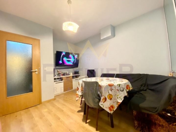 Двустаен апартамент в Варна, Левски - 45 кв.м за 1967 €/кв.м - Снимка #1