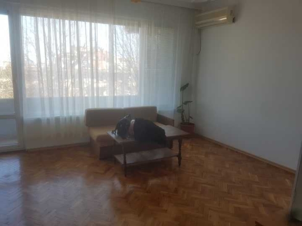 Дава се под наем Двустаен апартамент в Бургас, Лазур - 71 кв.м за 204 € - Снимка #1