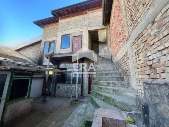 Къща в Варна, Автогара - 60 кв.м за 1617 €/кв.м - Снимка #1