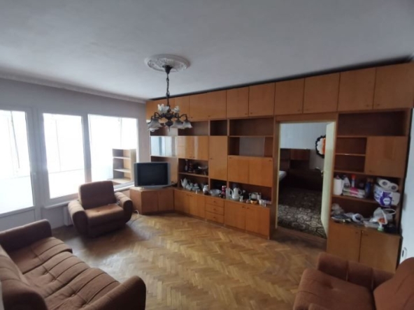 Тристаен апартамент в София, Стрелбище - 89 кв.м за 2574 €/кв.м - Снимка #1