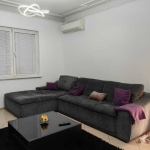 Дава се под наем Тристаен апартамент в София, Център - 80 кв.м за 800 € - Снимка #1