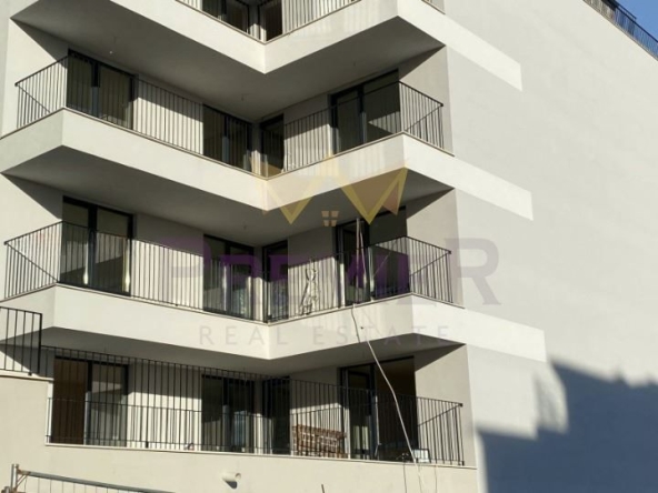 Едностаен апартамент в Варна, Левски - 37 кв.м за 1960 €/кв.м - Снимка #1