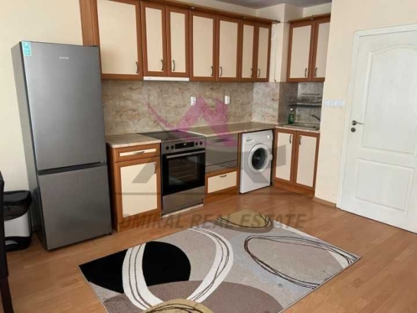 Дава се под наем Тристаен апартамент в Варна, Окръжна болница - 100 кв.м за 600 € - Снимка #1