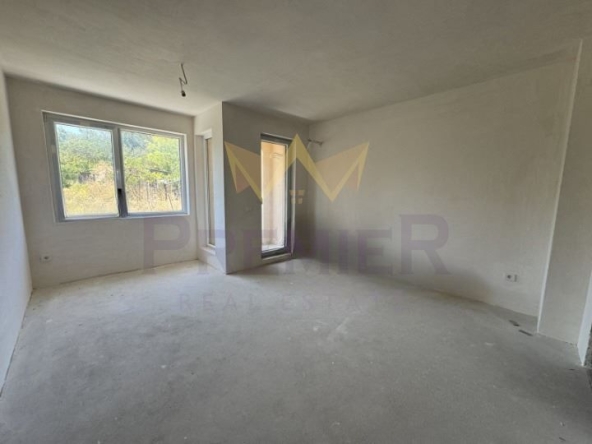 Едностаен апартамент в Варна, Изгрев - 35 кв.м за 2300 €/кв.м - Снимка #1