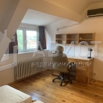 Дава се под наем Тристаен апартамент в София, Център - 70 кв.м за 790 € - Снимка #1