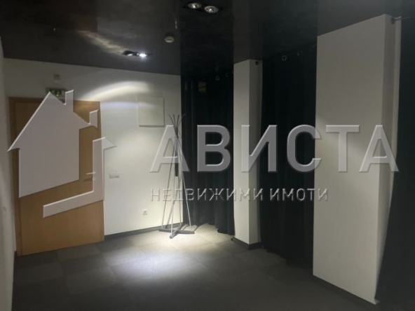 Дава се под наем Офис в София, Зона Б-5 - 39 кв.м за 500 € - Снимка #1